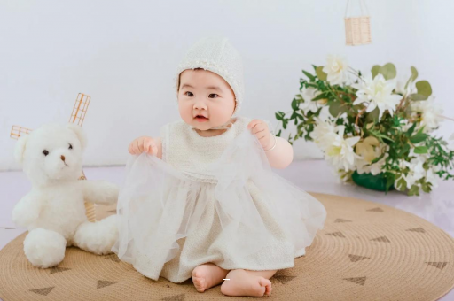 遵化市宝宝几个月抬头
